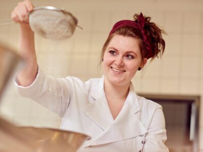 Emma Ehrhardt hat die Bäckerei in Kleinreinsdorf übernommen