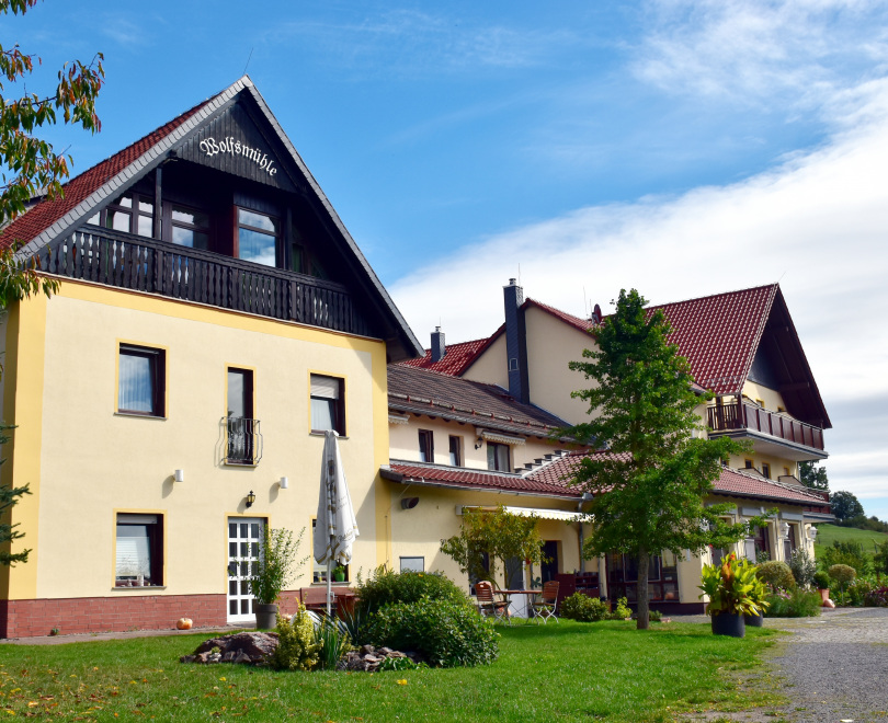 #Zuversicht: Ferienhotel Wolfsmühle (im Bild: das Ferienhotel von außen)