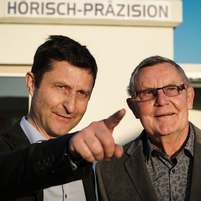 Unternehmensnachfolge - Hörisch Präzision (im Bild: Vater und Sohn Hörisch)