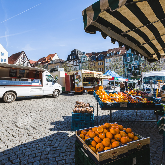 Investitionsförderung Verarbeitung- und Vermarktung landwirtschaftlicher Erzeugnisse (im Bild: Wochenmarkt)