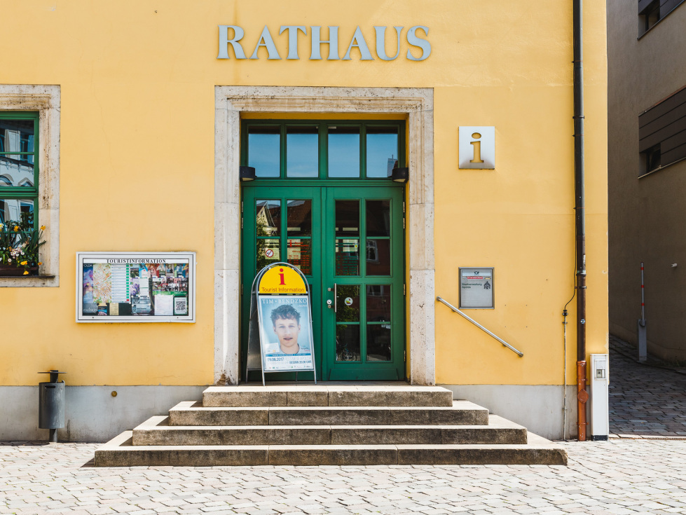 Impuls: Änderungen des Thüringer Vergabegesetzes zum 01.12.2019 (im Bild zu sehen ist das Rathaus in Apolda)