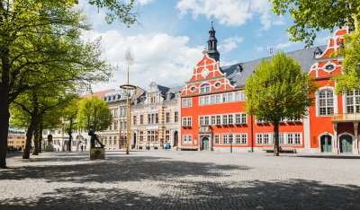 Thüringer Kommunalmonitor: Kommunale Trends auf den Punkt gebracht. Eine Studie im Auftrag der Thüringer Aufbaubank. (Im Bild: Das Rathaus in Arnstadt) Thüringer Kommunalmonitor: Kommunale Trends auf den Punkt gebracht. Eine Studie im Auftrag der Thüringer Aufbaubank. (Im Bild: Das Rathaus in Arnstadt)