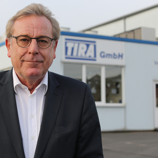 Josef Weber ist Geschäftsführer der TIRA GmbH, einem Unternehmen der Prüf- und Messtechnik mit hohem Innovationspotential für sehr komplexe spezifische Aufgaben.